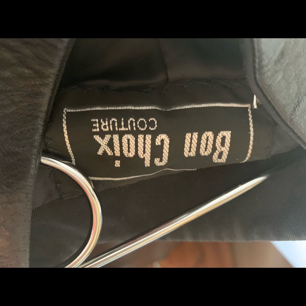 Suit - Picture 5 of 5